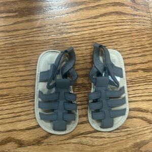 Sandals carters size 9/12m new kids